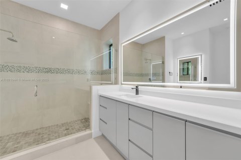 Townhouse in Miami, Florida 3 bedrooms, 239.41 sq.m. № 1782072 - photo 14