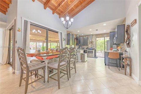 Villa ou maison à vendre à Tamarac, Floride: 3 chambres, 192.87 m2 № 1988601 - photo 12