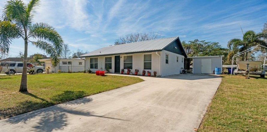Casa en Okeechobee, Florida 2 dormitorios, 104.05 m2 № 1558915