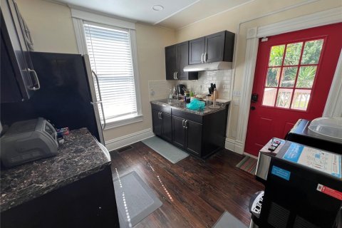 Immobilier commercial à vendre à Tampa, Floride: 208.84 m2 № 1841417 - photo 9