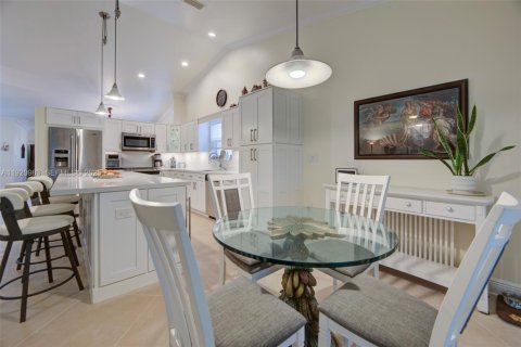 Casa en venta en Sunrise, Florida, 4 dormitorios, 173.73 m2 № 1982187 - foto 15