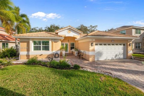 Casa en venta en Sunrise, Florida, 4 dormitorios, 173.73 m2 № 1982187 - foto 2