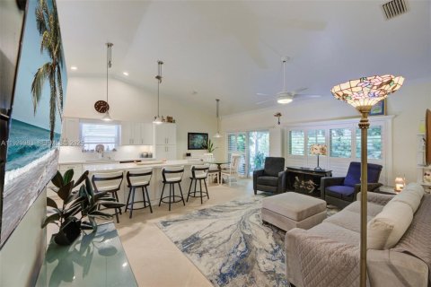 Casa en venta en Sunrise, Florida, 4 dormitorios, 173.73 m2 № 1982187 - foto 9