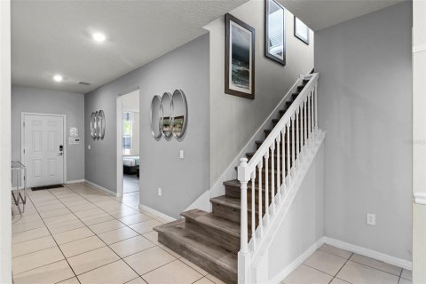 House in Davenport, Florida 10 bedrooms, 408.68 sq.m. № 1835670 - photo 2