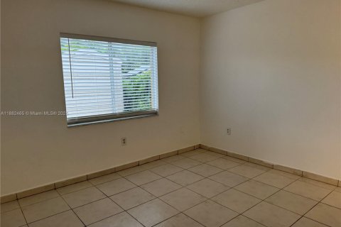 Copropriété à vendre à Miami, Floride: 3 chambres, 104.98 m2 № 1932366 - photo 9