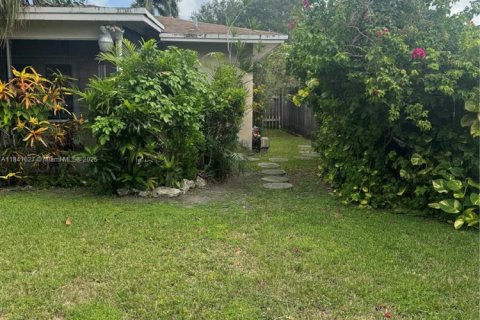 House in Cutler Bay, Florida 4 bedrooms, 183.2 sq.m. № 1832375 - photo 28