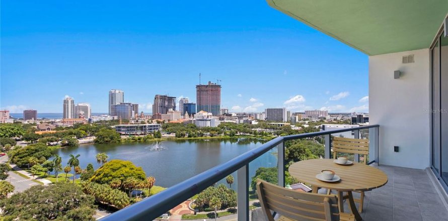 Condo à Saint Petersburg, Floride, 2 chambres № 1625928