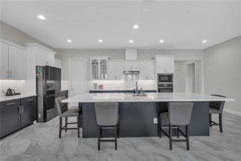 House in Winter Garden, Florida 3 bedrooms, 238.85 sq.m. № 1526328 - photo 6
