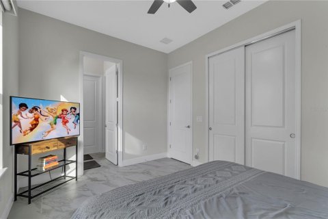 House in Winter Garden, Florida 3 bedrooms, 238.85 sq.m. № 1526328 - photo 14