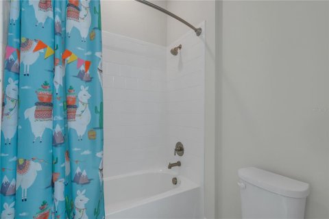 House in Winter Garden, Florida 3 bedrooms, 238.85 sq.m. № 1526328 - photo 16