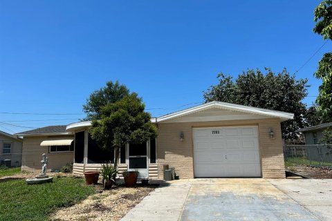 Casa en alquiler en Holiday, Florida, 2 dormitorios, 88.07 m2 № 1909348 - foto 1
