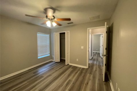 House in Land O' Lakes, Florida 4 bedrooms, 168.15 sq.m. № 1851694 - photo 4