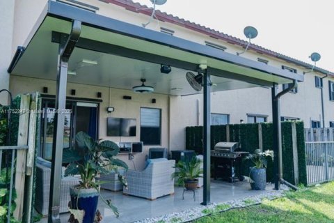 Купить таунхаус в Хомстед, Флорида 3 спальни, 169.92м2, № 1860097 - фото 17