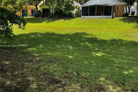 House in Miramar, Florida 4 bedrooms, 110.09 sq.m. № 1797679 - photo 23