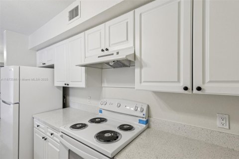 Condo in Homestead, Florida, 3 bedrooms  № 1927386 - photo 7