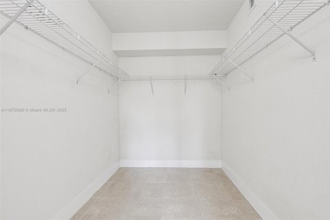 Condo in Homestead, Florida, 3 bedrooms  № 1927386 - photo 20