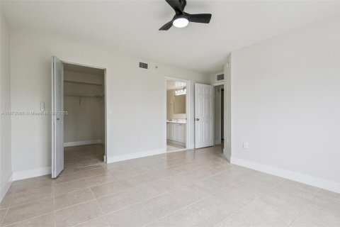 Condo in Homestead, Florida, 3 bedrooms  № 1927386 - photo 19