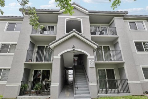 Condo in Homestead, Florida, 3 bedrooms  № 1927386 - photo 6