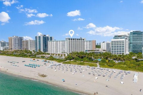 Купить кондоминиум в Майами-Бич, Флорида 48.12м2, № 1827470 - фото 1