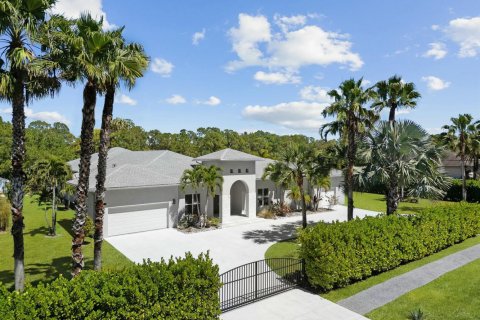 Villa ou maison à louer à Loxahatchee Groves, Floride: 4 chambres, 428.93 m2 № 2260444 - photo 2