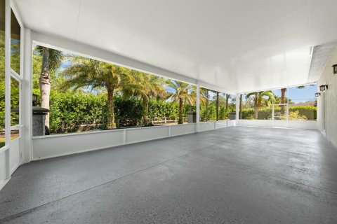 Villa ou maison à louer à Loxahatchee Groves, Floride: 4 chambres, 428.93 m2 № 2260444 - photo 13