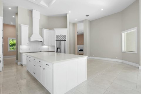 Villa ou maison à louer à Loxahatchee Groves, Floride: 4 chambres, 428.93 m2 № 2260444 - photo 15
