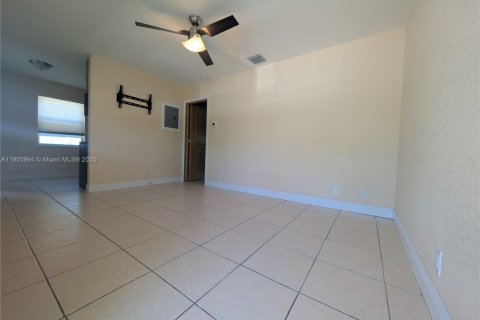Apartamento en alquiler en Fort Lauderdale, Florida, 1 dormitorio, 55.74 m2 № 1952223 - foto 8