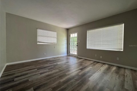 Villa ou maison à louer à Orlando, Floride: 2 chambres, 91.6 m2 № 1678391 - photo 4
