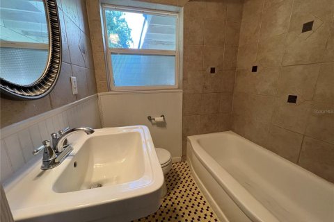 Villa ou maison à louer à Orlando, Floride: 2 chambres, 91.6 m2 № 1678391 - photo 7