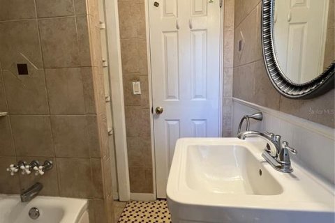 Villa ou maison à louer à Orlando, Floride: 2 chambres, 91.6 m2 № 1678391 - photo 10