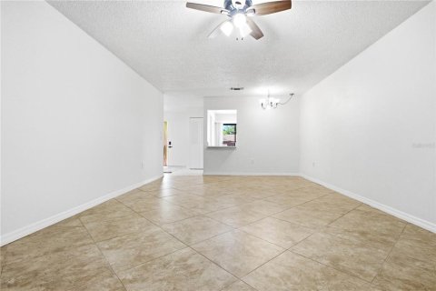 Casa en venta en Palm Harbor, Florida, 3 dormitorios, 120.59 m2 № 2212832 - foto 9