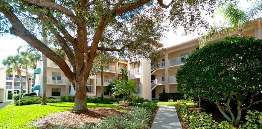 Condominio en Sarasota, Florida, 2 dormitorios № 213057
