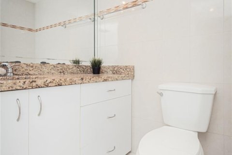 Condominio en alquiler en Hollywood, Florida, 1 dormitorio, 83.61 m2 № 1984213 - foto 22