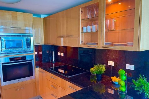 Купить кондоминиум в Майами-Бич, Флорида 1 спальня, 61.5м2, № 2022374 - фото 19