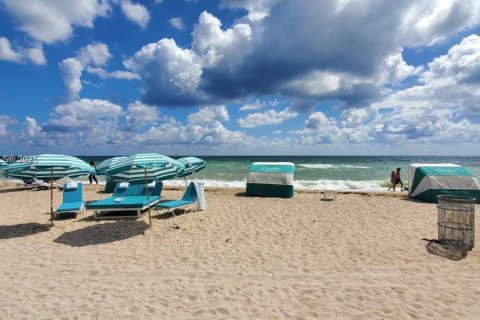 Купить кондоминиум в Майами-Бич, Флорида 1 спальня, 61.5м2, № 2022374 - фото 5