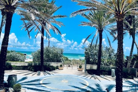 Купить кондоминиум в Майами-Бич, Флорида 1 спальня, 61.5м2, № 2022374 - фото 13