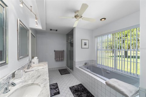 House in Ocala, Florida 3 bedrooms, 265.14 sq.m. № 2102731 - photo 23