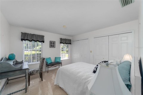 House in Ocala, Florida 3 bedrooms, 265.14 sq.m. № 2102731 - photo 27