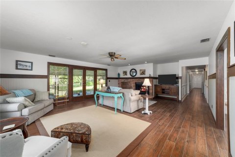 House in Ocala, Florida 3 bedrooms, 265.14 sq.m. № 2102731 - photo 7