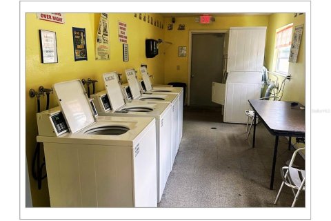 Condominio en alquiler en Port Richey, Florida, 1 dormitorio, 62.99 m2 № 1905714 - foto 10