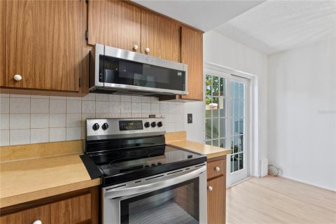 Condo in Saint Petersburg, Florida, 2 bedrooms  № 1810183 - photo 14