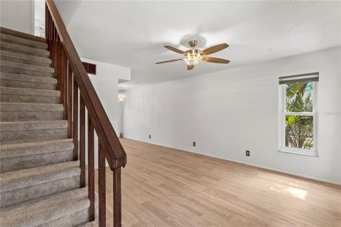 Condo in Saint Petersburg, Florida, 2 bedrooms  № 1810183 - photo 3