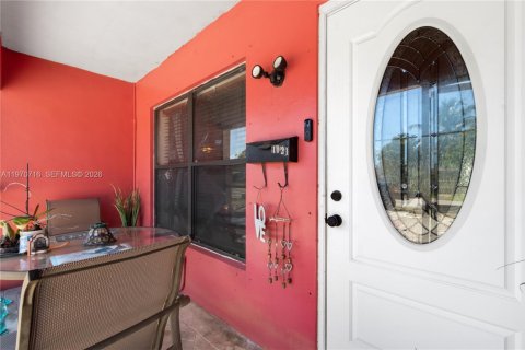 House in Fort Lauderdale, Florida 2 bedrooms, 128.95 sq.m. № 2031112 - photo 6