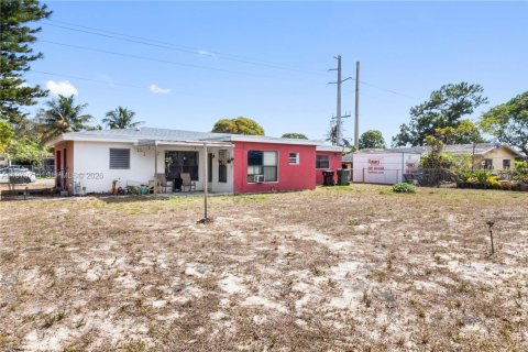 House in Fort Lauderdale, Florida 2 bedrooms, 128.95 sq.m. № 2031112 - photo 5