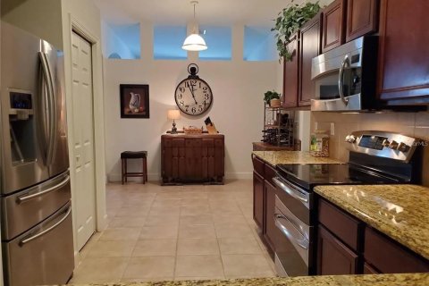 Casa en venta en Spring Hill, Florida, 4 dormitorios, 224.92 m2 № 1851903 - foto 10