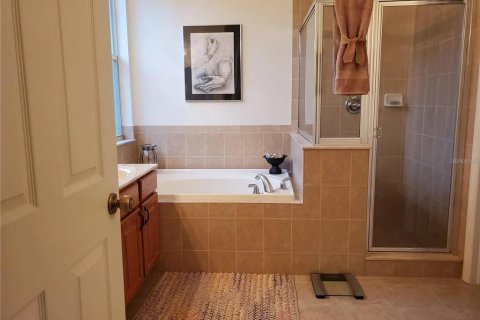 Casa en venta en Spring Hill, Florida, 4 dormitorios, 224.92 m2 № 1851903 - foto 16