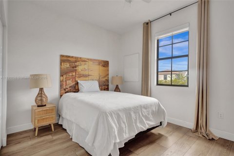 Casa en venta en Miami, Florida, 3 dormitorios, 179.86 m2 № 1699559 - foto 15