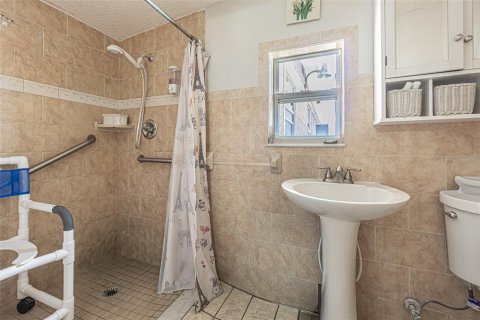 Immobilier commercial à vendre à Tampa, Floride: 215.72 m2 № 2298357 - photo 18