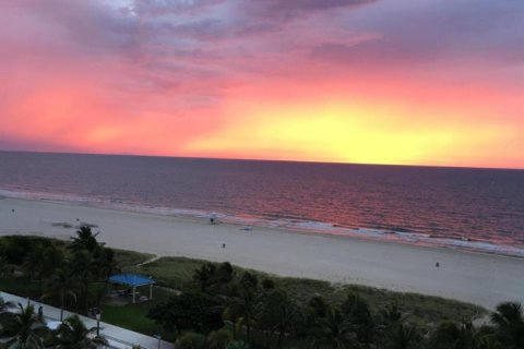 Condo in Pompano Beach, Florida, 1 bedroom  № 2250814 - photo 19