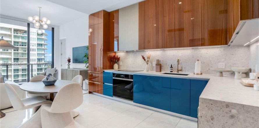 Condominio en Miami, Florida, 2 dormitorios № 1950127